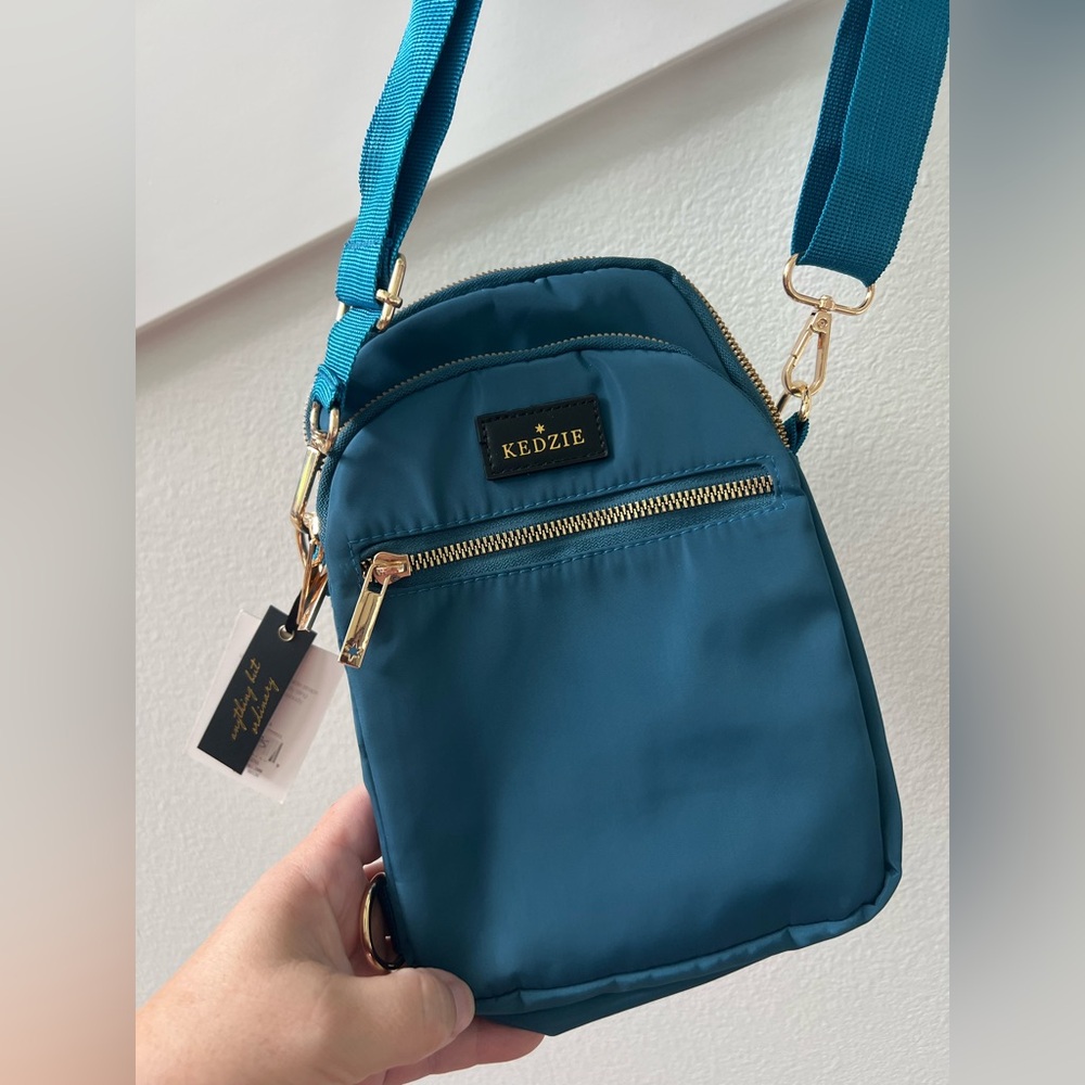 NWT Kedzie Convertible Sling Bag